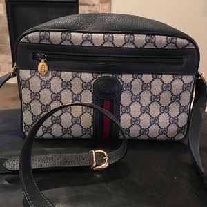Vintage Gucci cross body